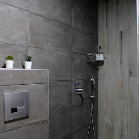 Stylish Apartment By City Center Iraklio Exterior foto